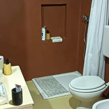 Arci Isola Sociale إيمولا