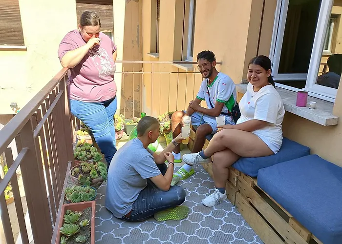 Arci Isola Sociale إيمولا